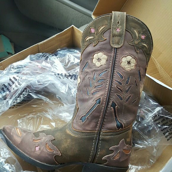 Size 6.5 brand new - Picture 3 of 6